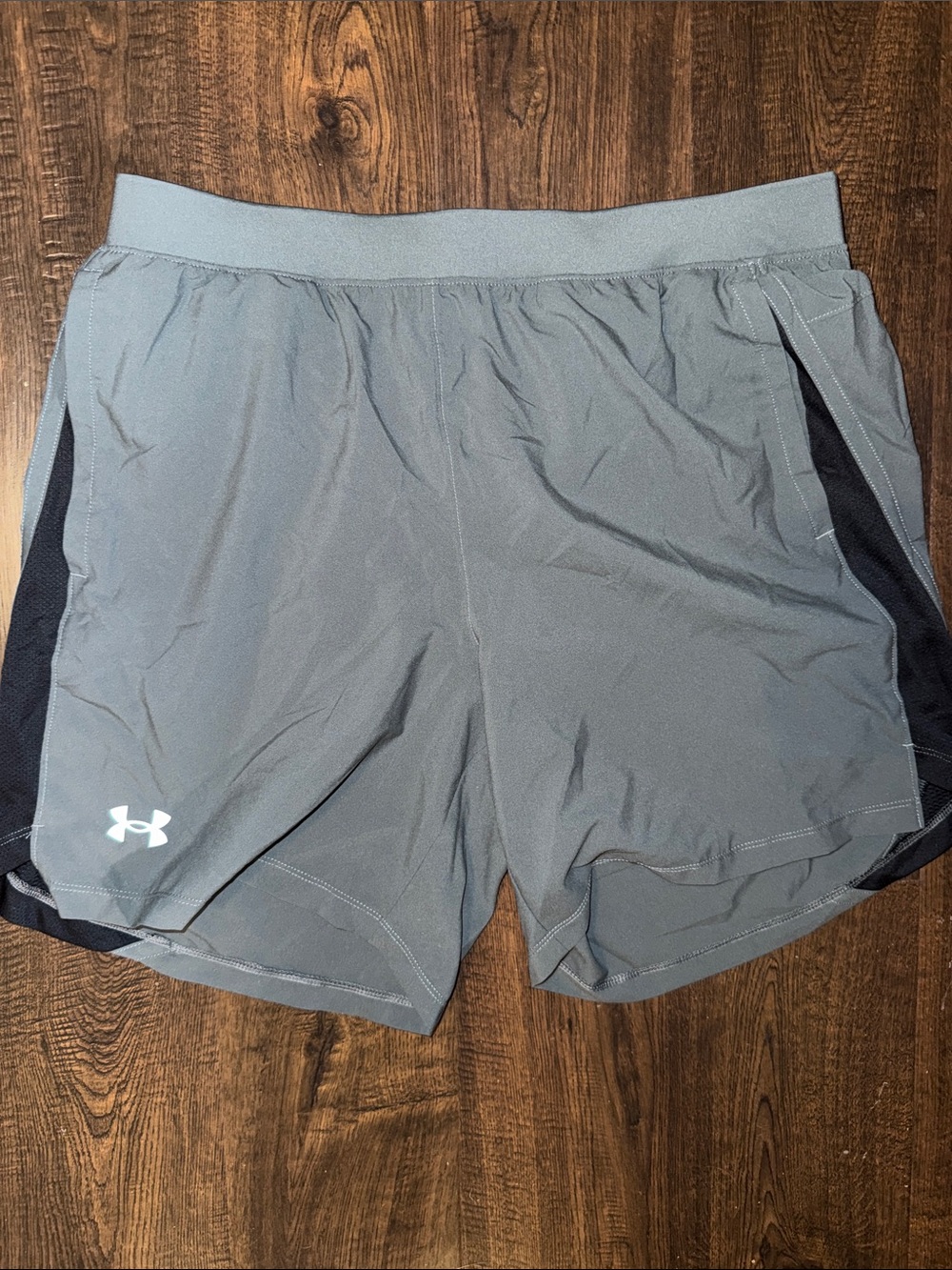 Under Armour Men's Gray Athletic Shorts with Black Side Panels